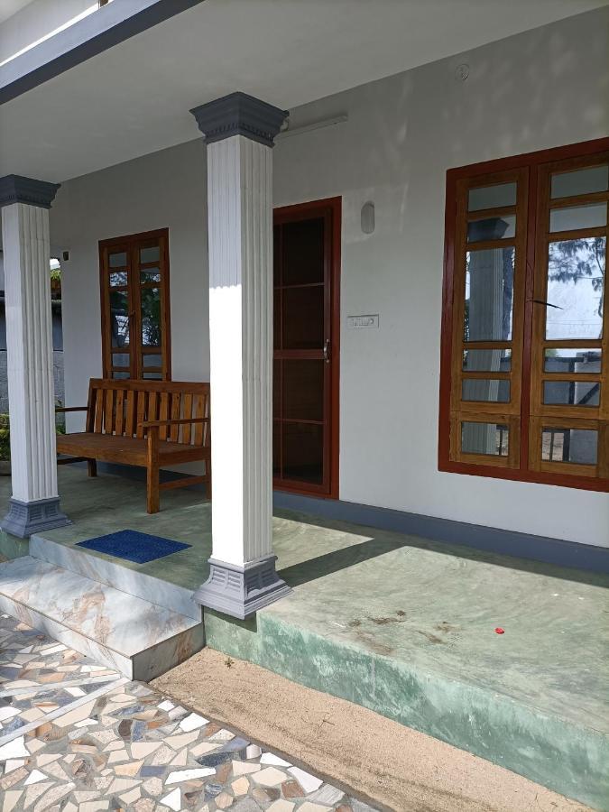 Kadalamma Beach Homestay Alappuzha Buitenkant foto